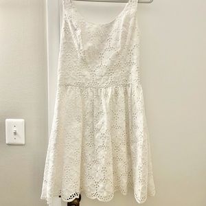 Gorgeous white floral lace dress